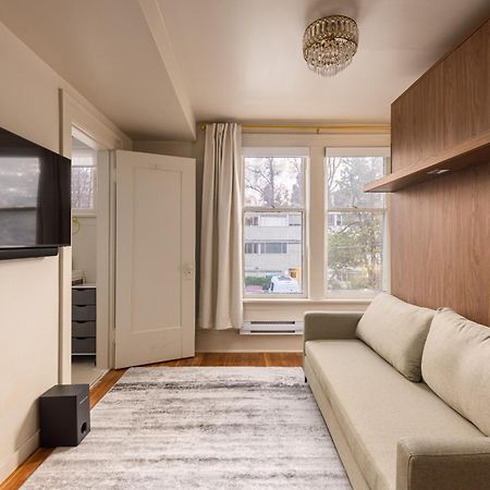 The Hunter House Bed And Breakfast Vancouver Esterno foto
